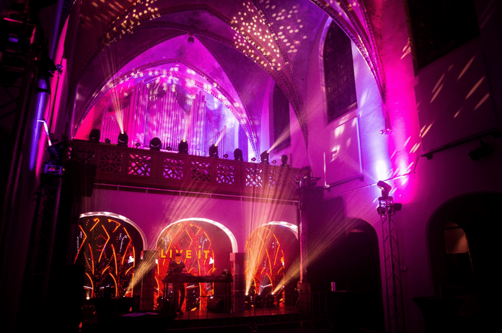 Spark Force One - Venues - Domani (7)